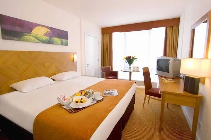 Metro Hotel Dublin Airport Santry 4*,  Irland