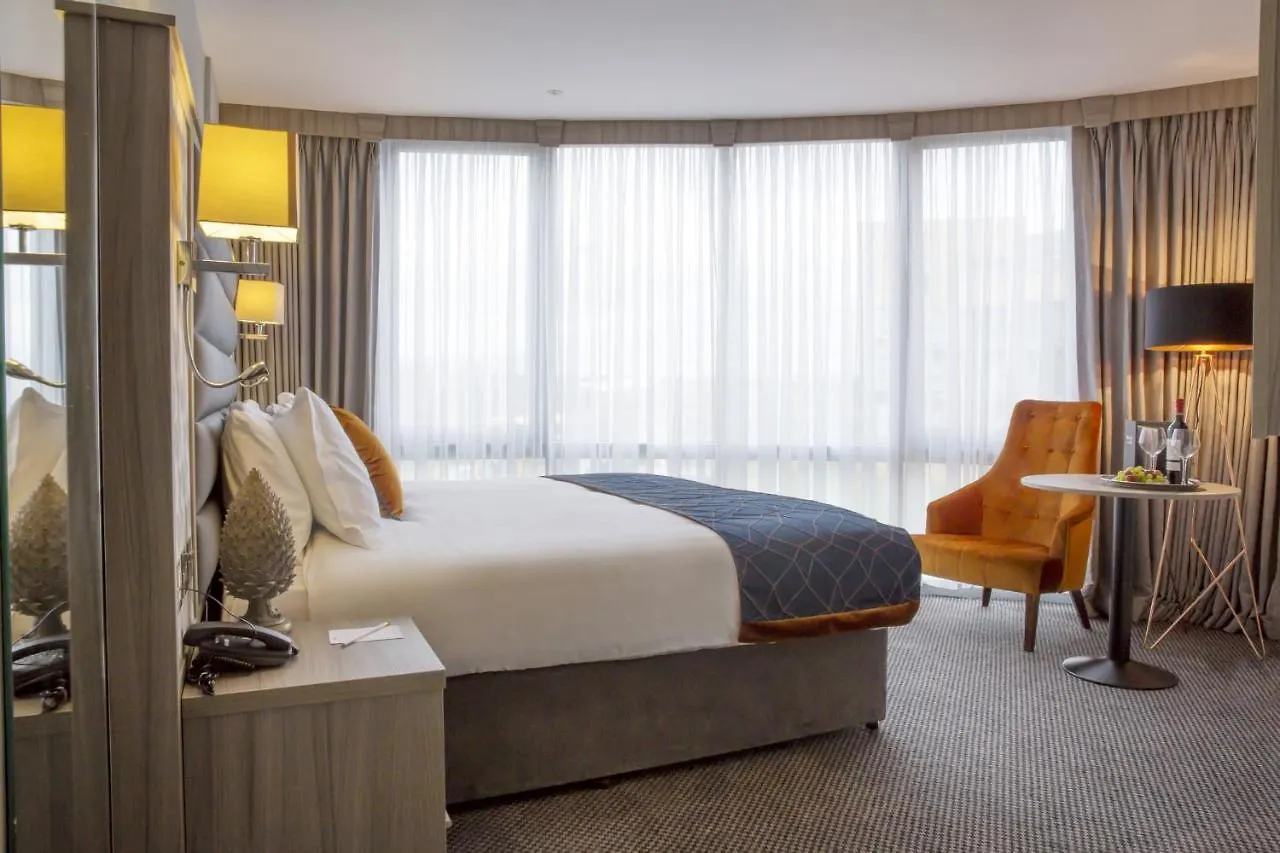 Metro Hotel Dublin Airport Santry 4*,  Irland